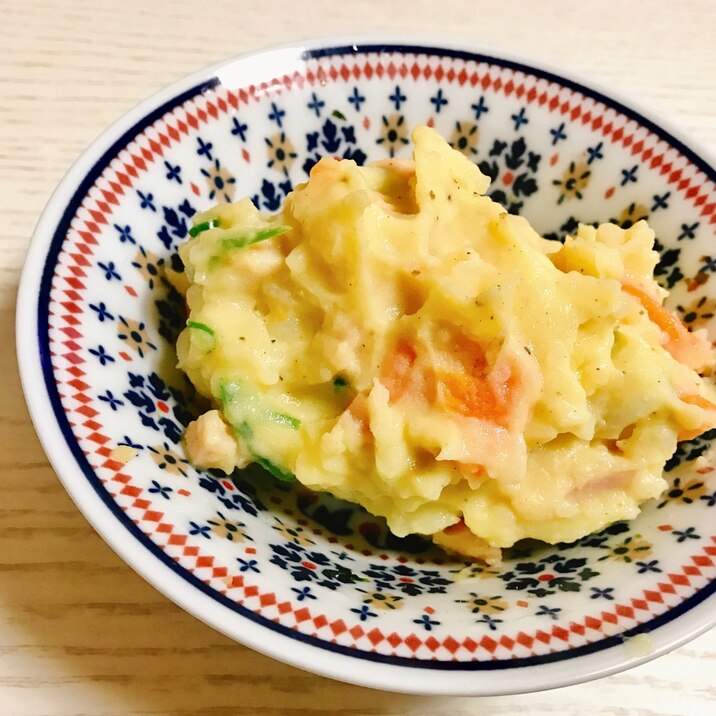 野菜たっぷりポテトサラダ